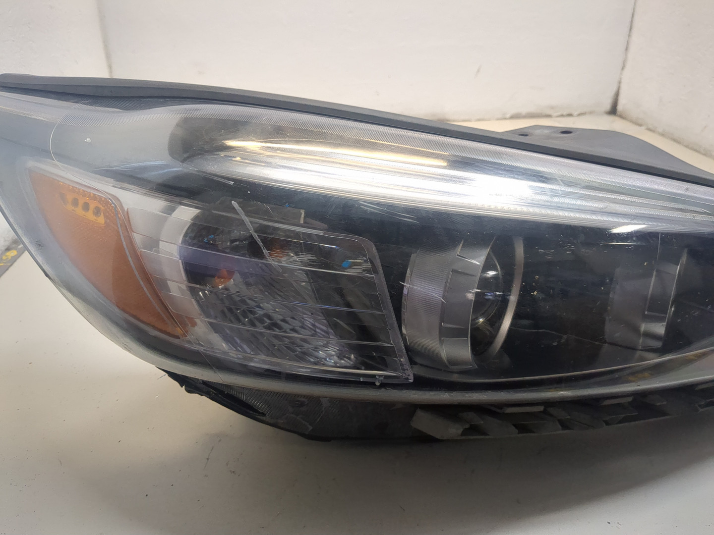 Фара правая