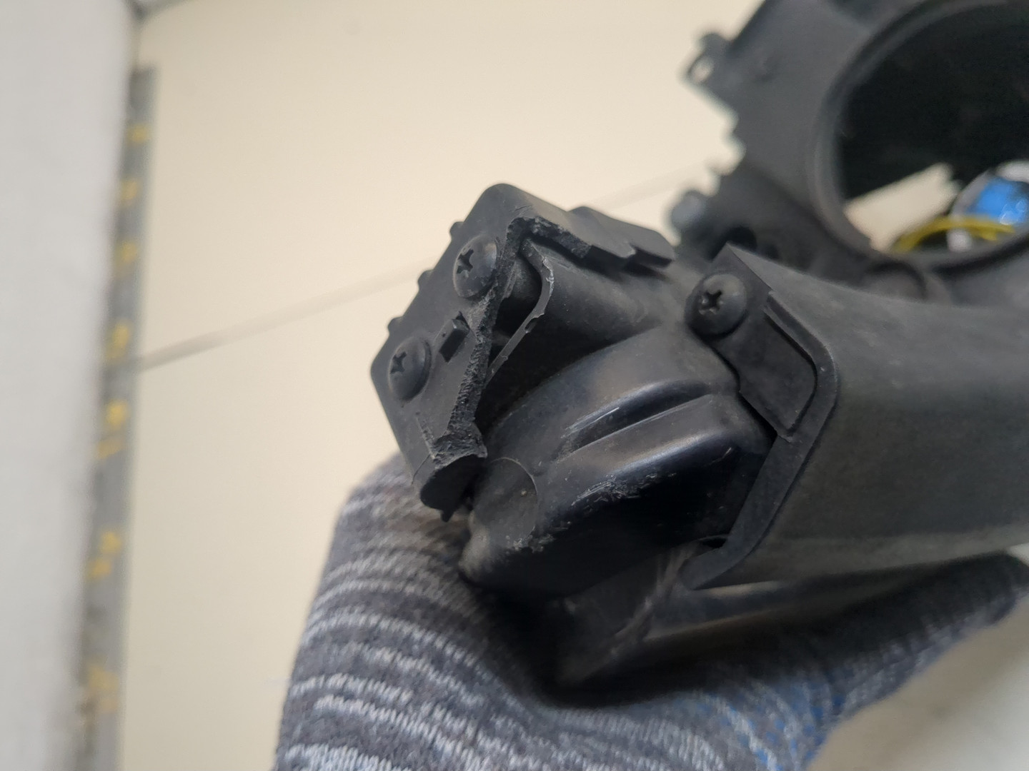 Фара правая