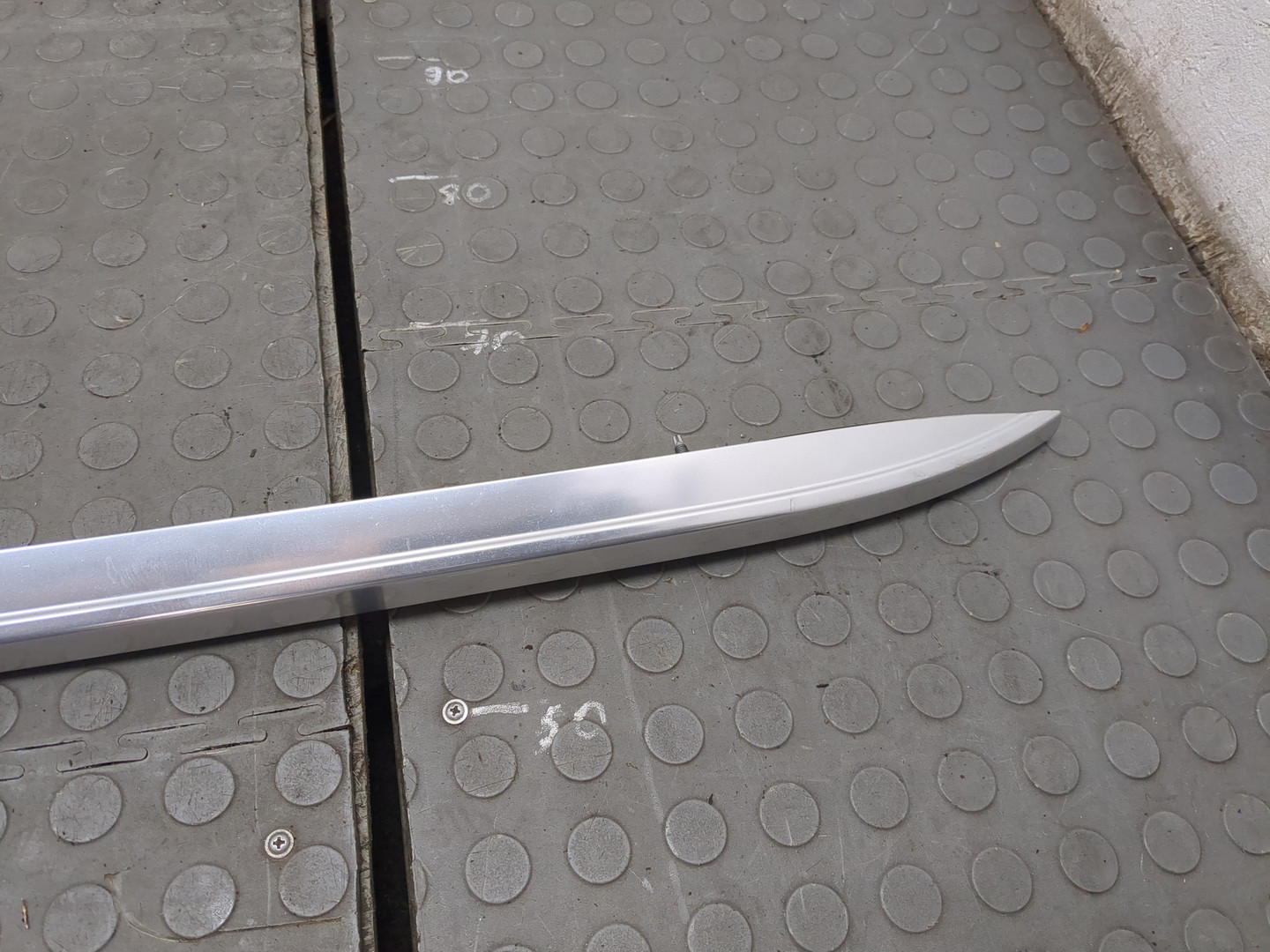 Рейлинг (релинг) правый (планка на крышу)