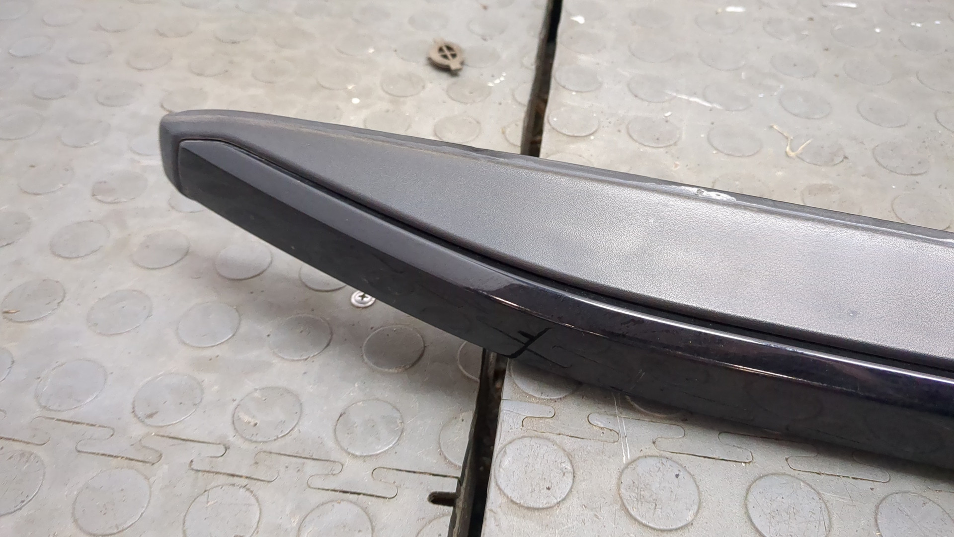 Рейлинг (релинг) левый (планка на крышу)