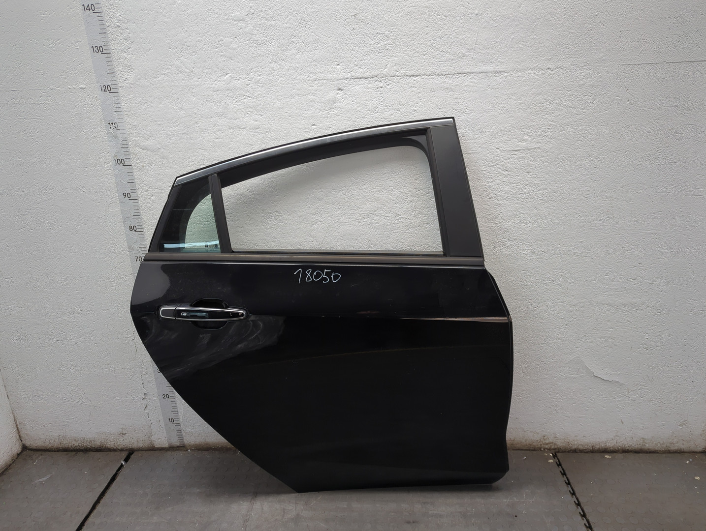 Дверь задняя правая