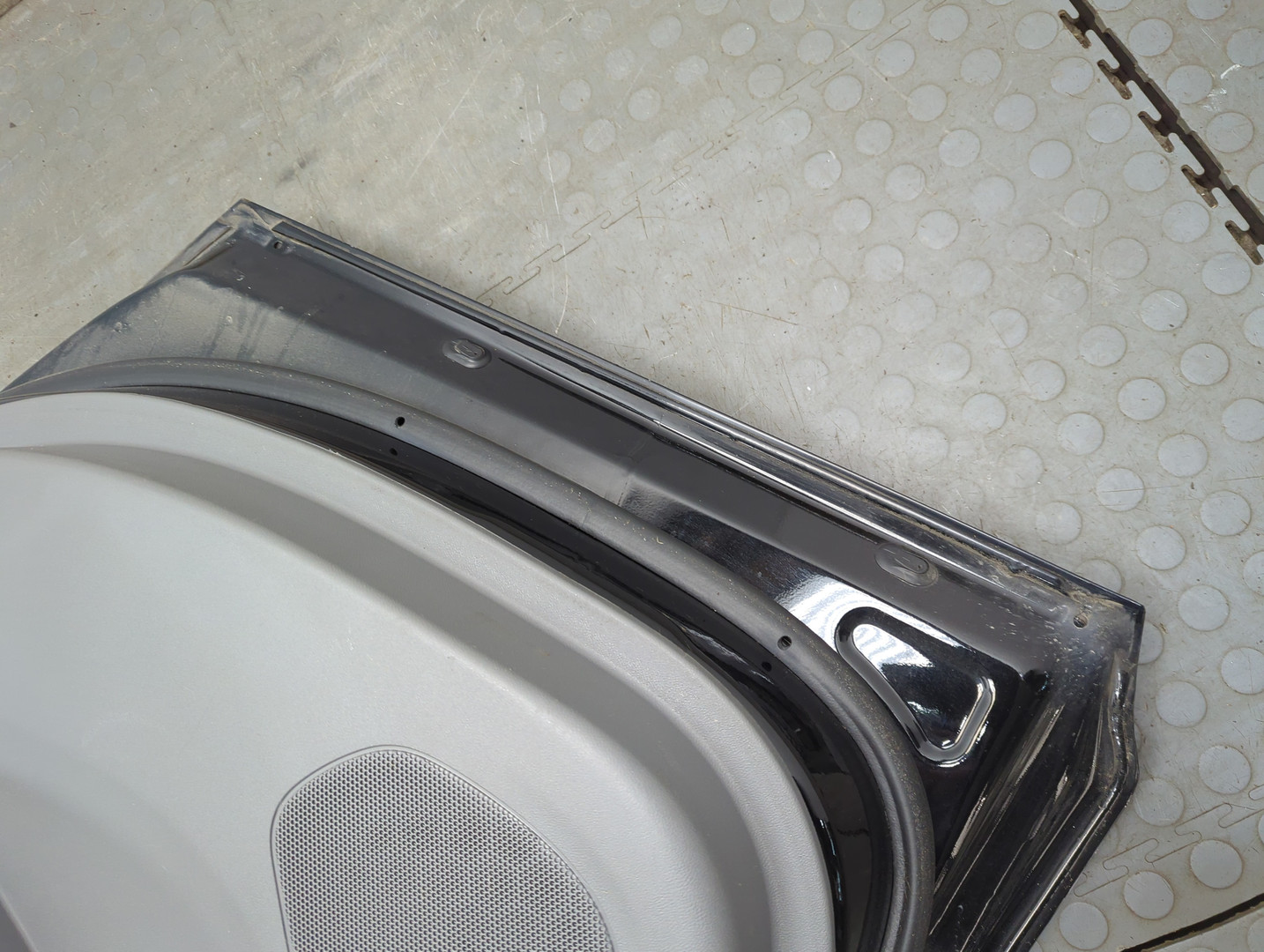 Дверь задняя правая