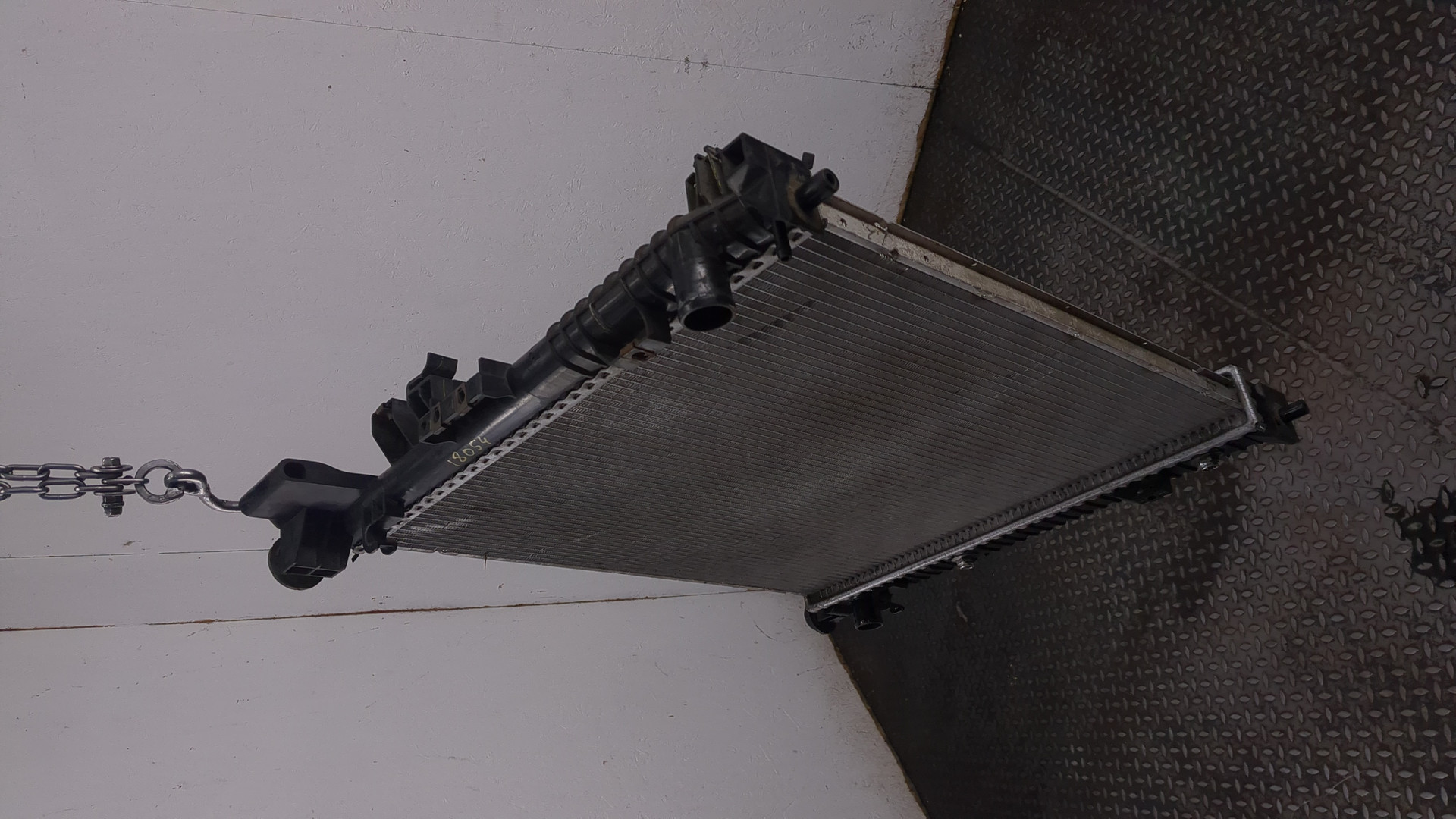 Радиатор охлаждения двигателя основной