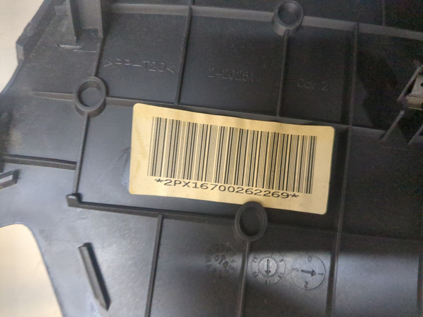 Подушка безопасности пассажирская (в торпедо)