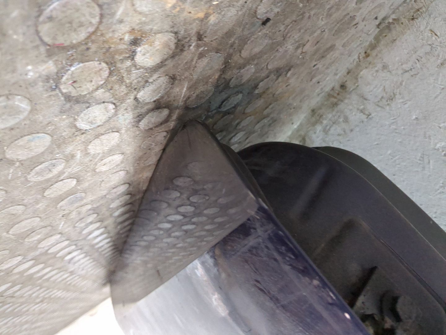 Дверь передняя левая