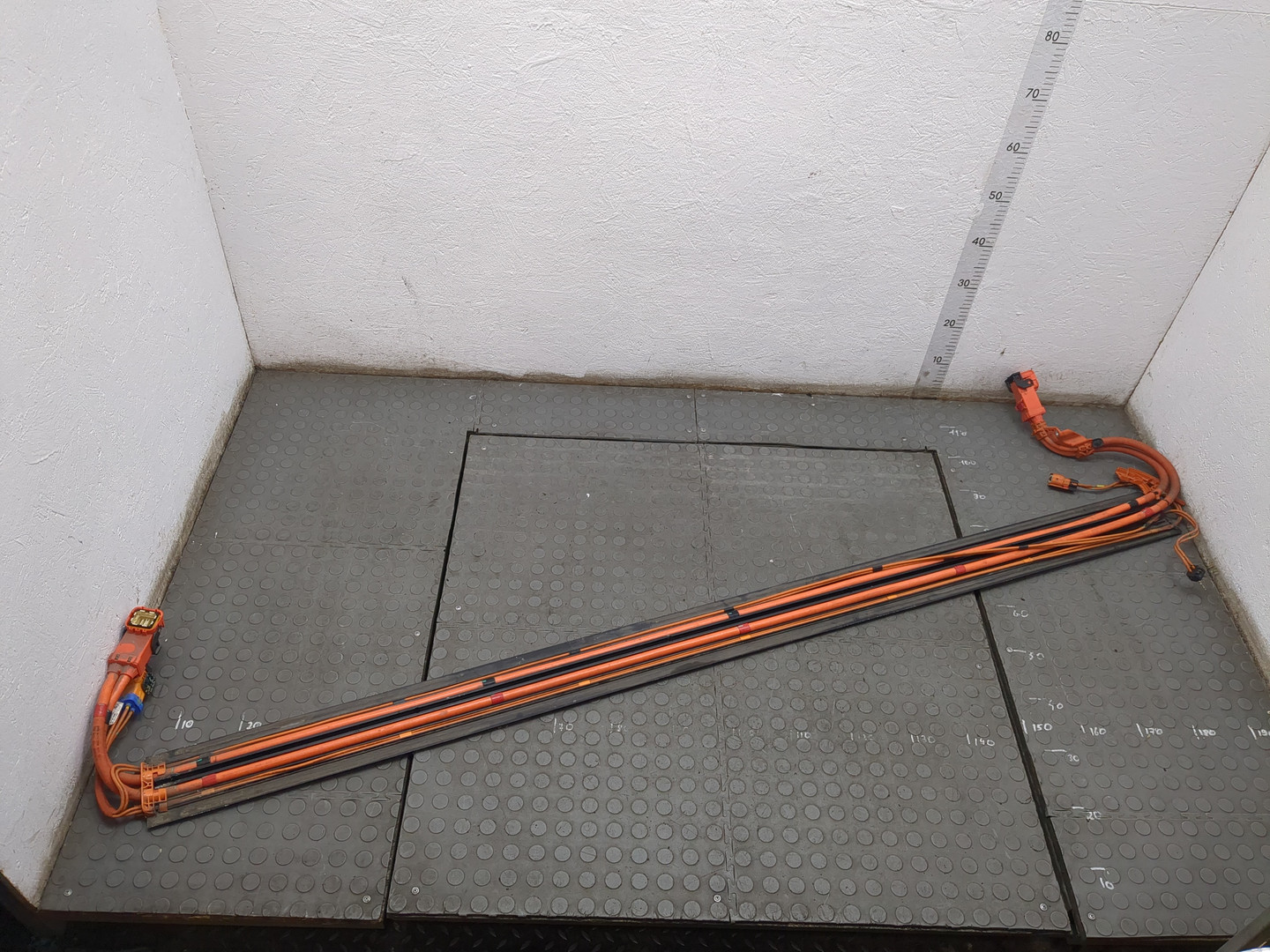 Провод высокого напряжения