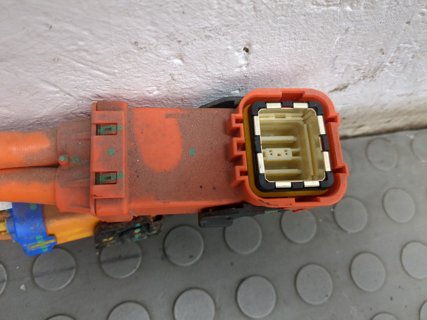 Провод высокого напряжения