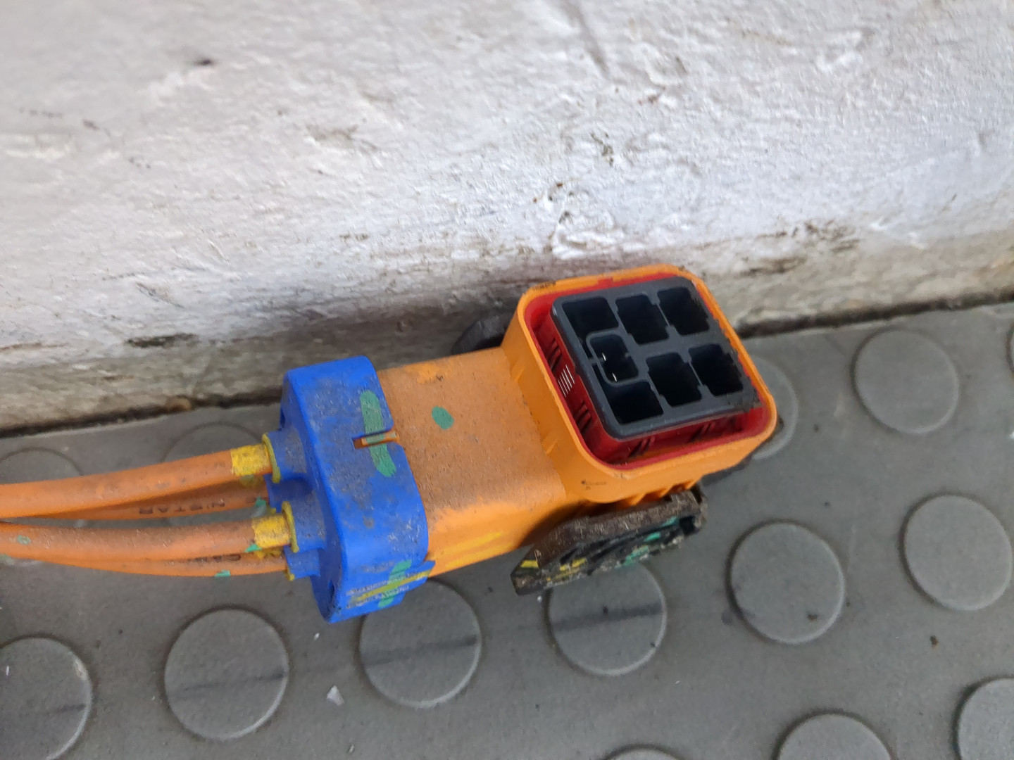 Провод высокого напряжения