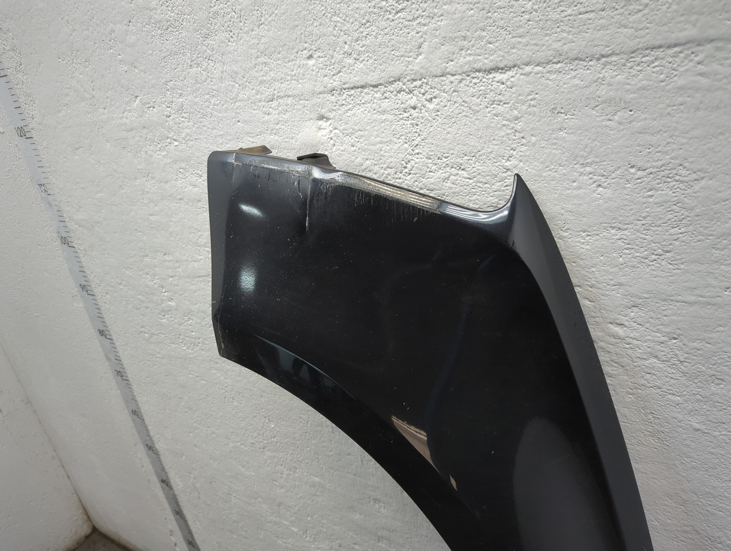 Крыло переднее левое