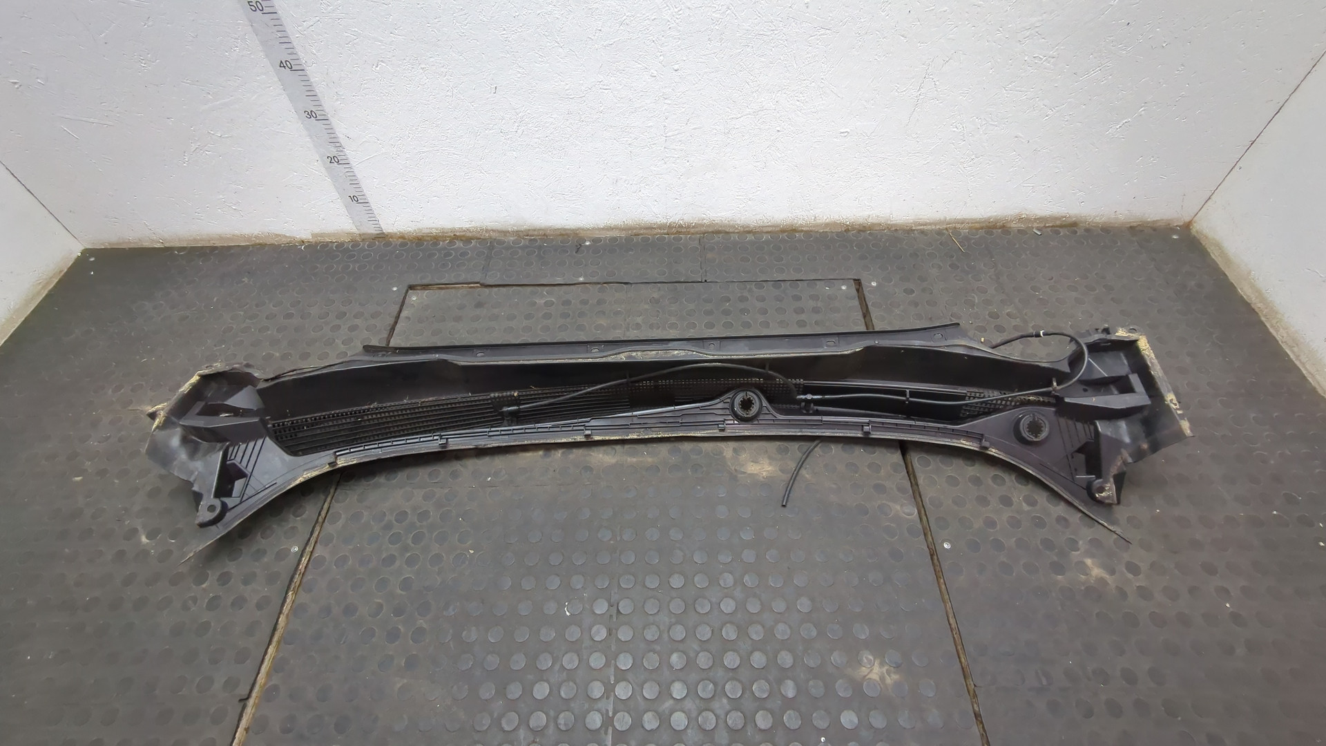 Решетка стеклоочистителей (Жабо)