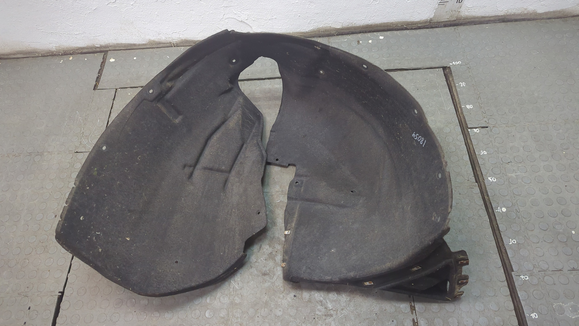 Локер передний правый