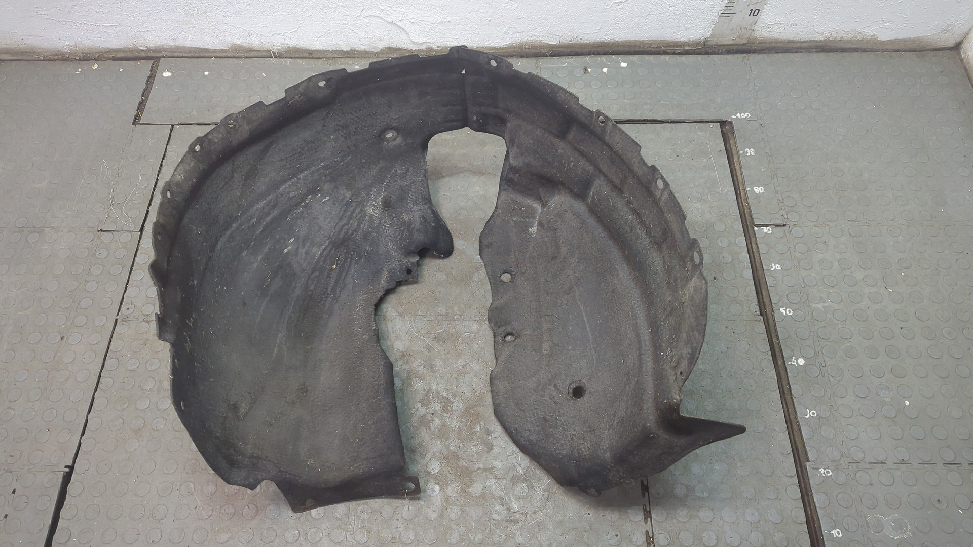 Локер передний левый