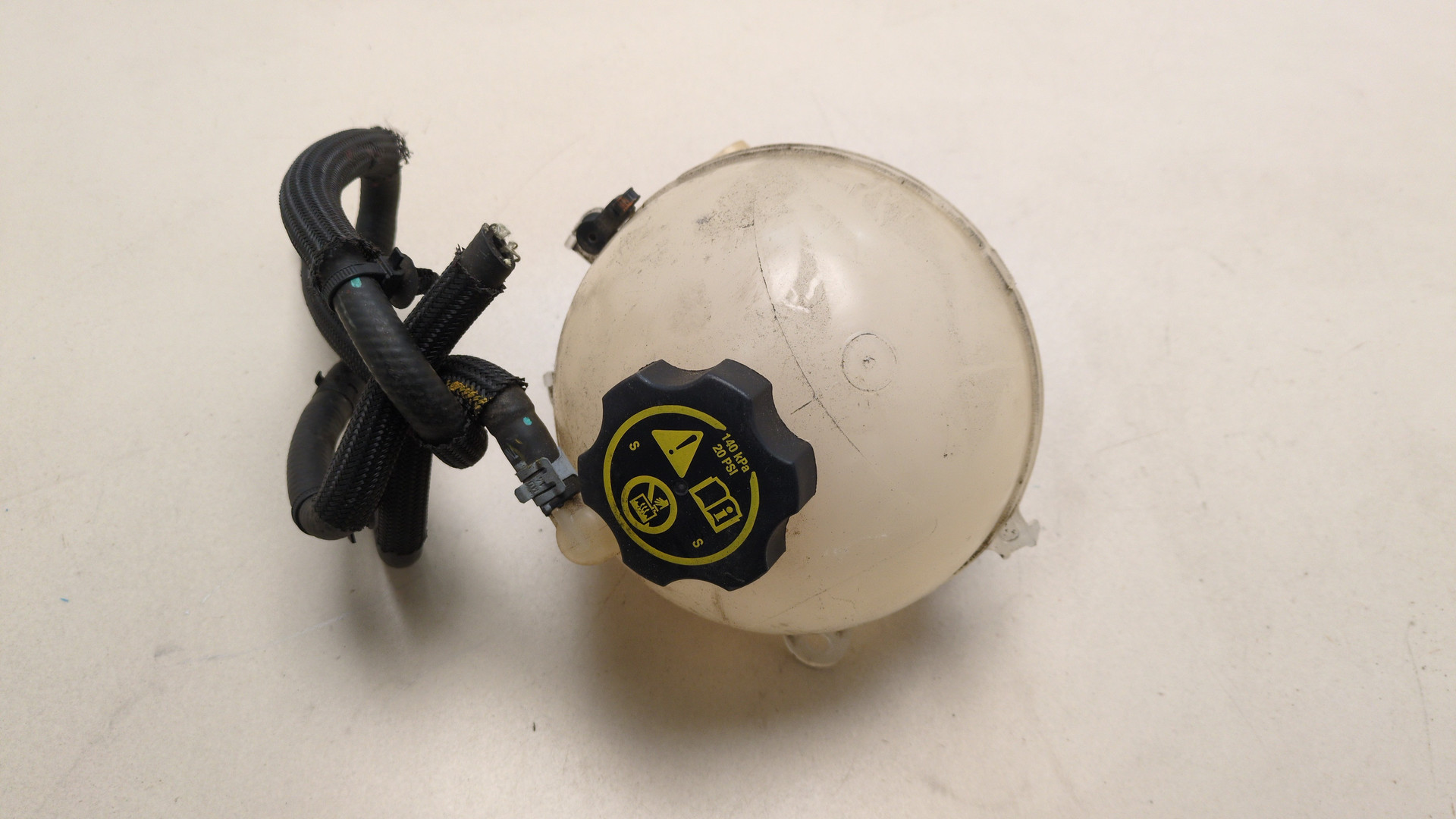 Бачок расширительный