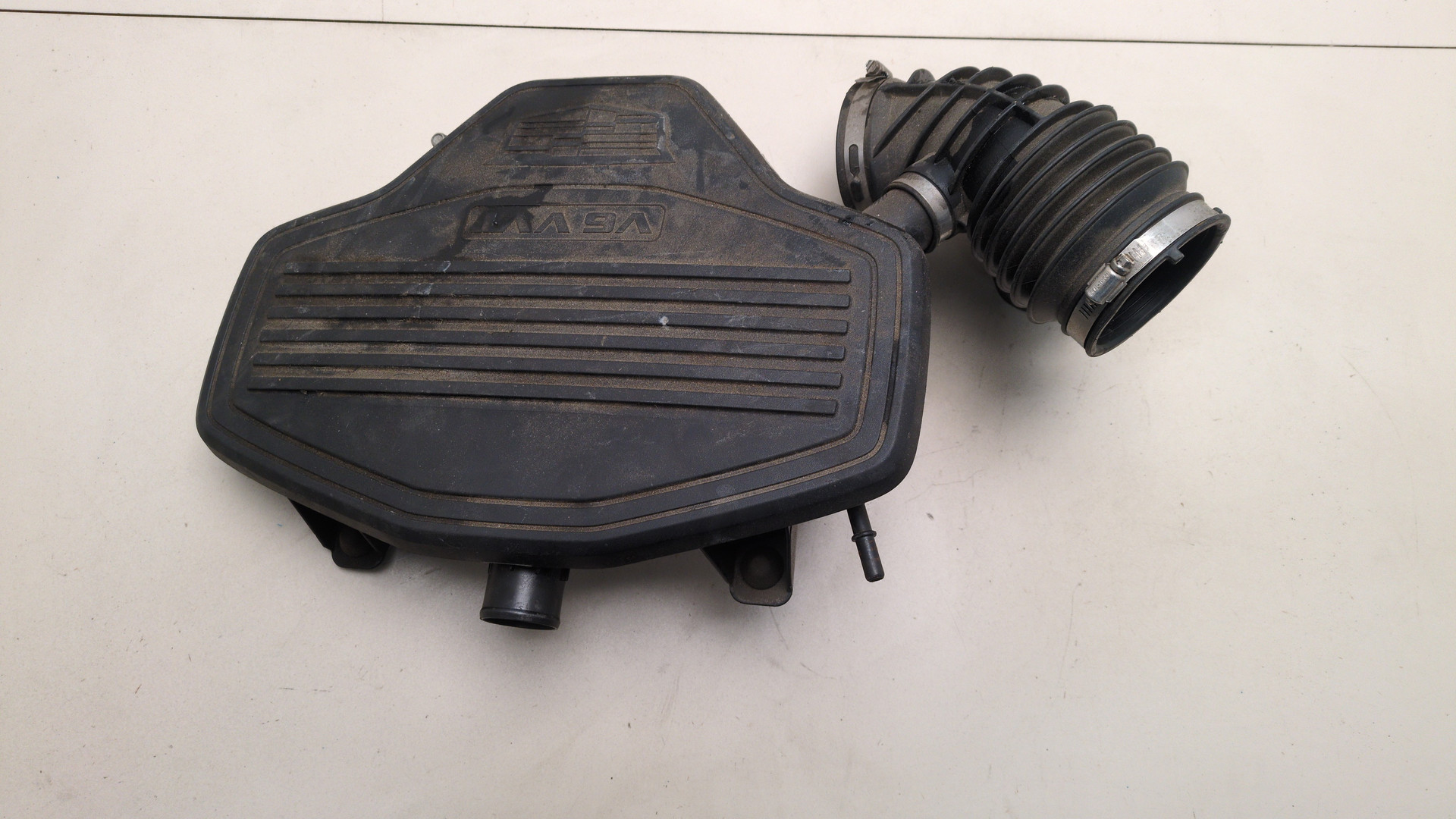 Резонатор воздушного фильтра