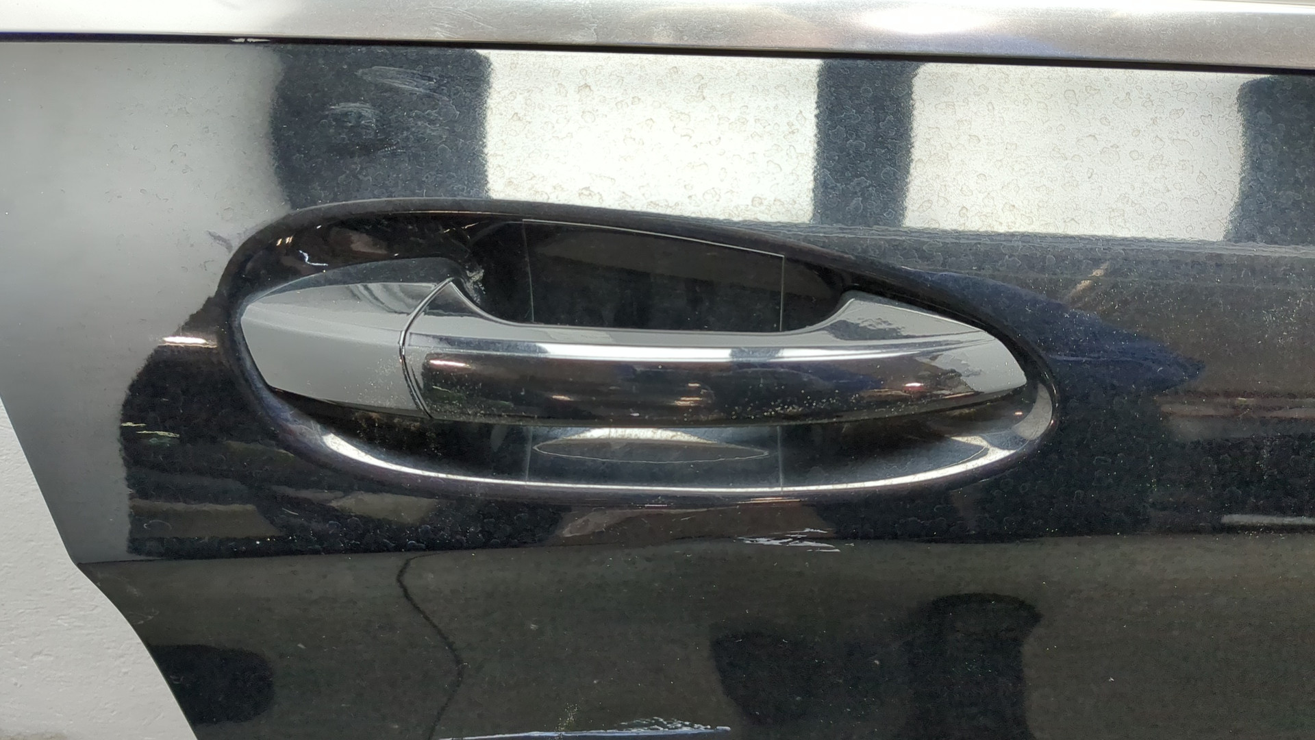 Дверь передняя правая