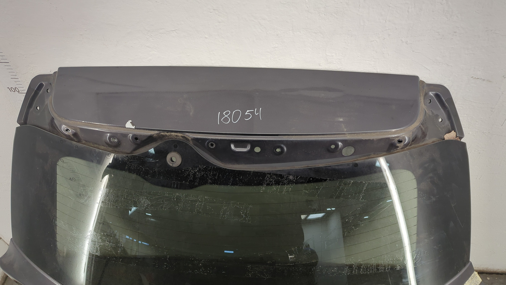 Дверь багажника