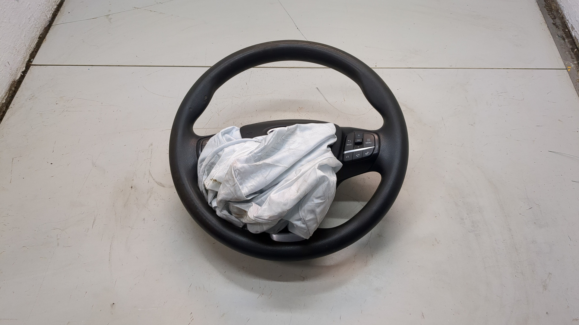 Рулевое колесо (руль)