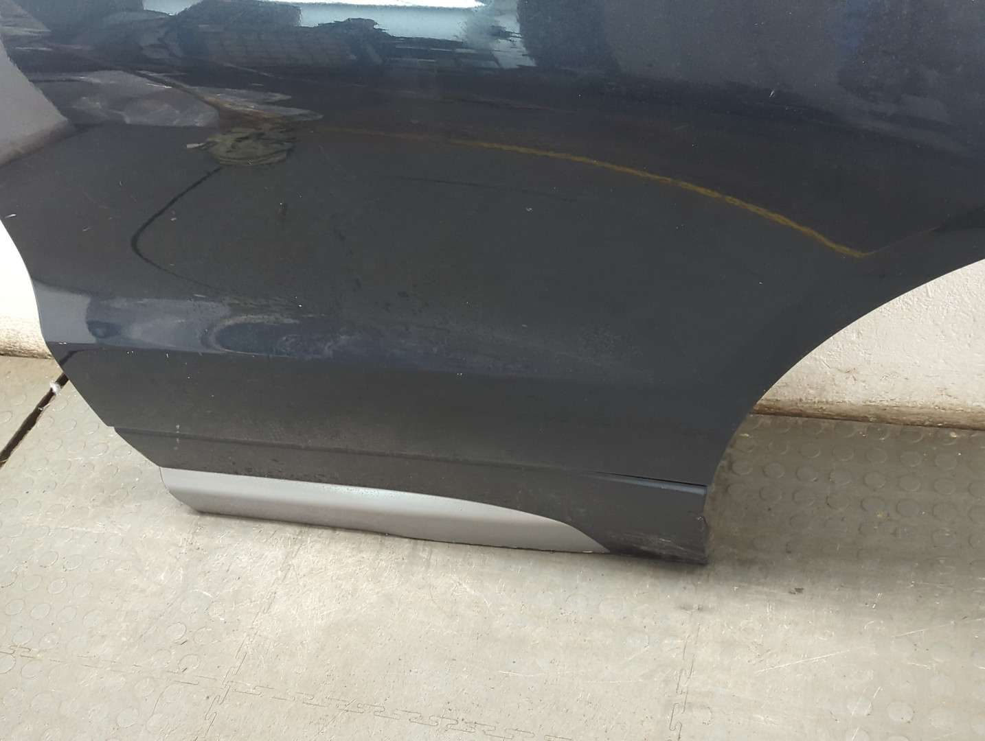 Дверь задняя левая