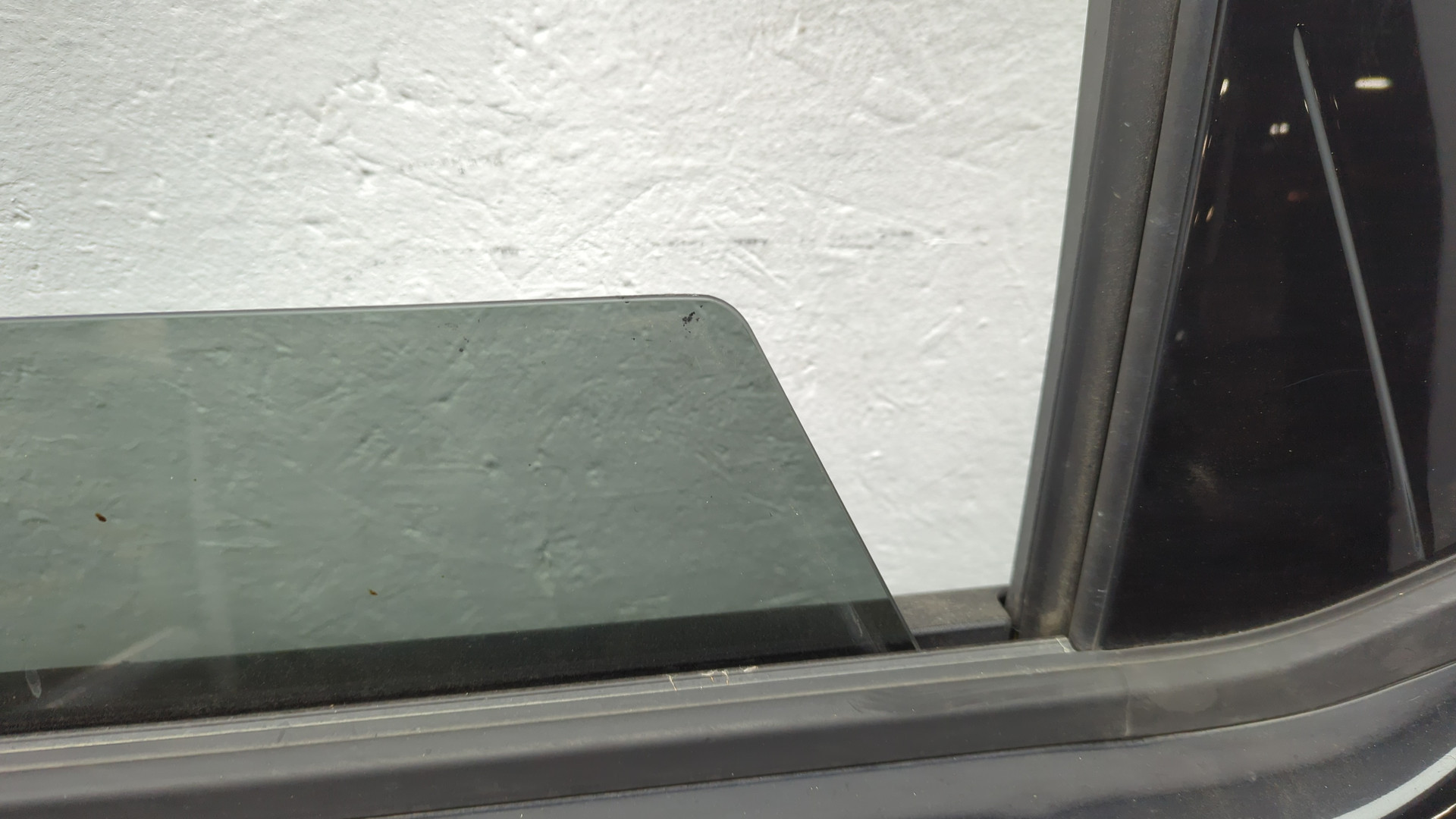 Дверь задняя левая