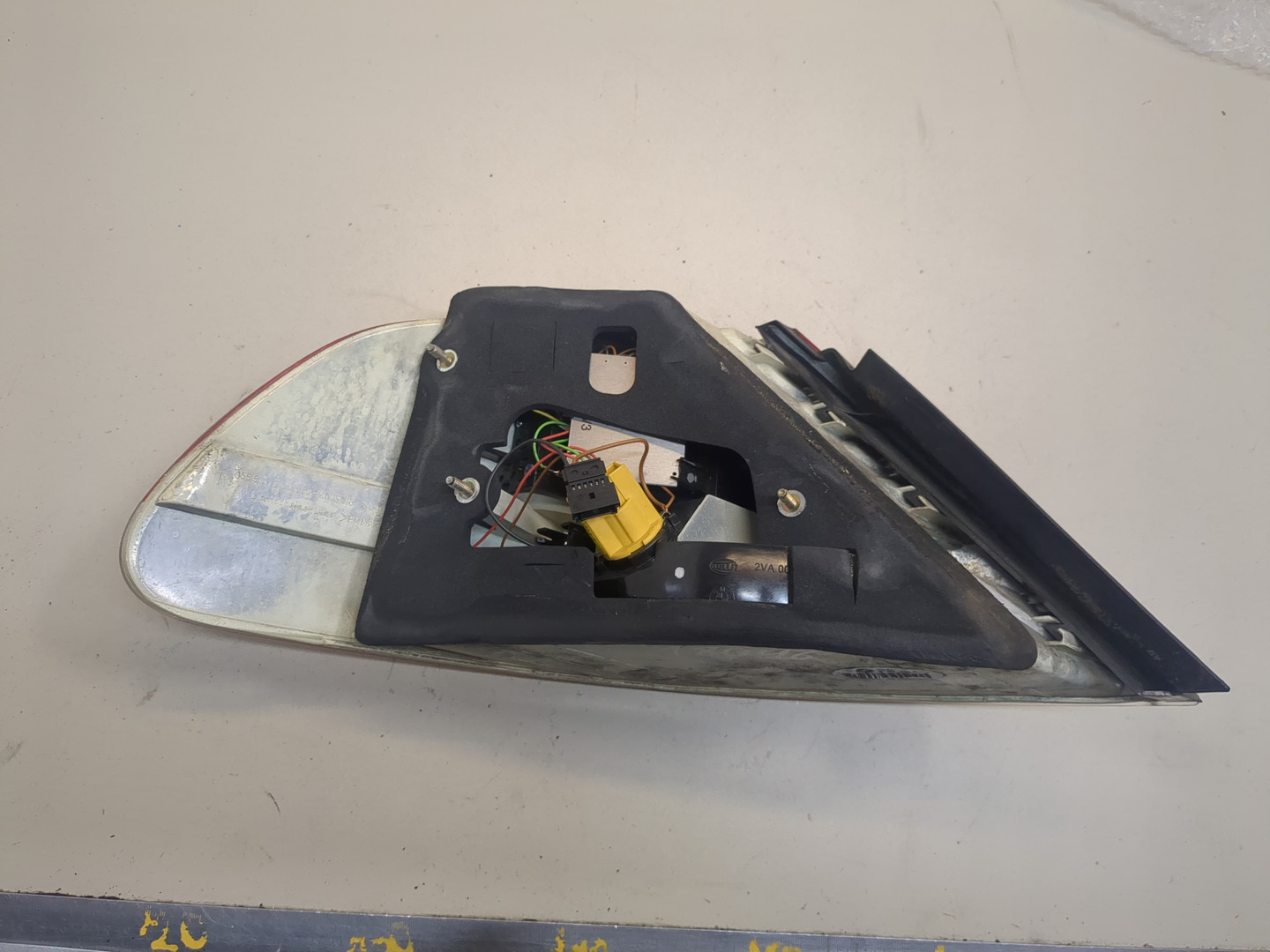 Фонарь задний правый