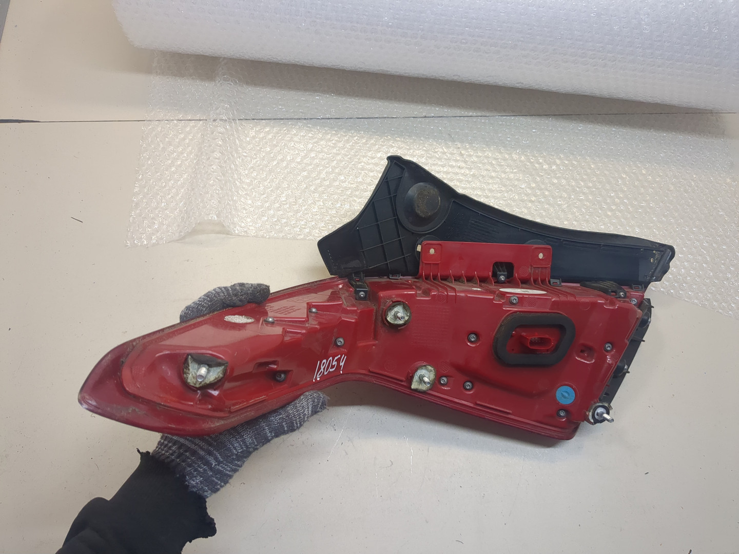 Фонарь задний правый