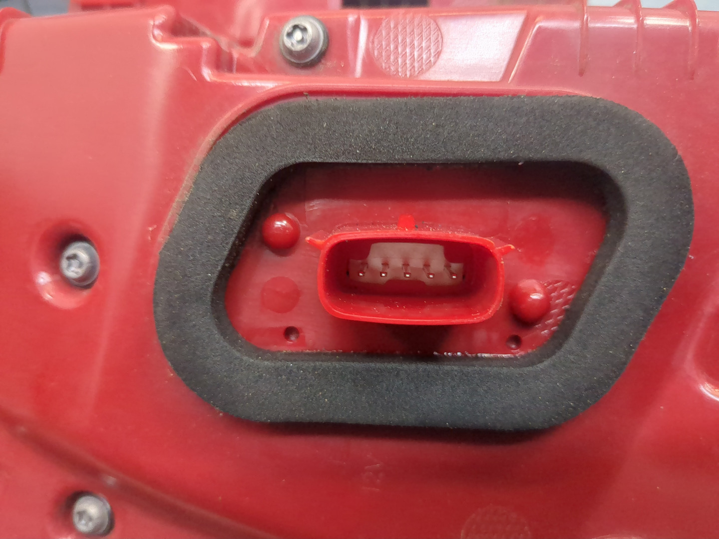 Фонарь задний правый