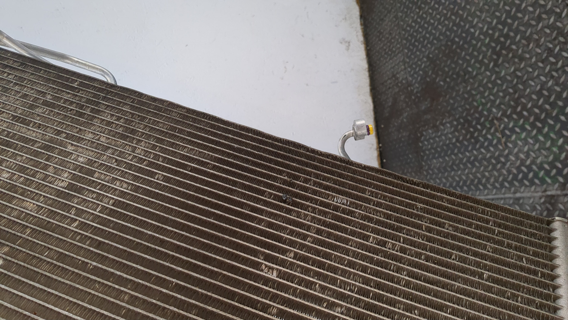 Радиатор кондиционера / конденсер