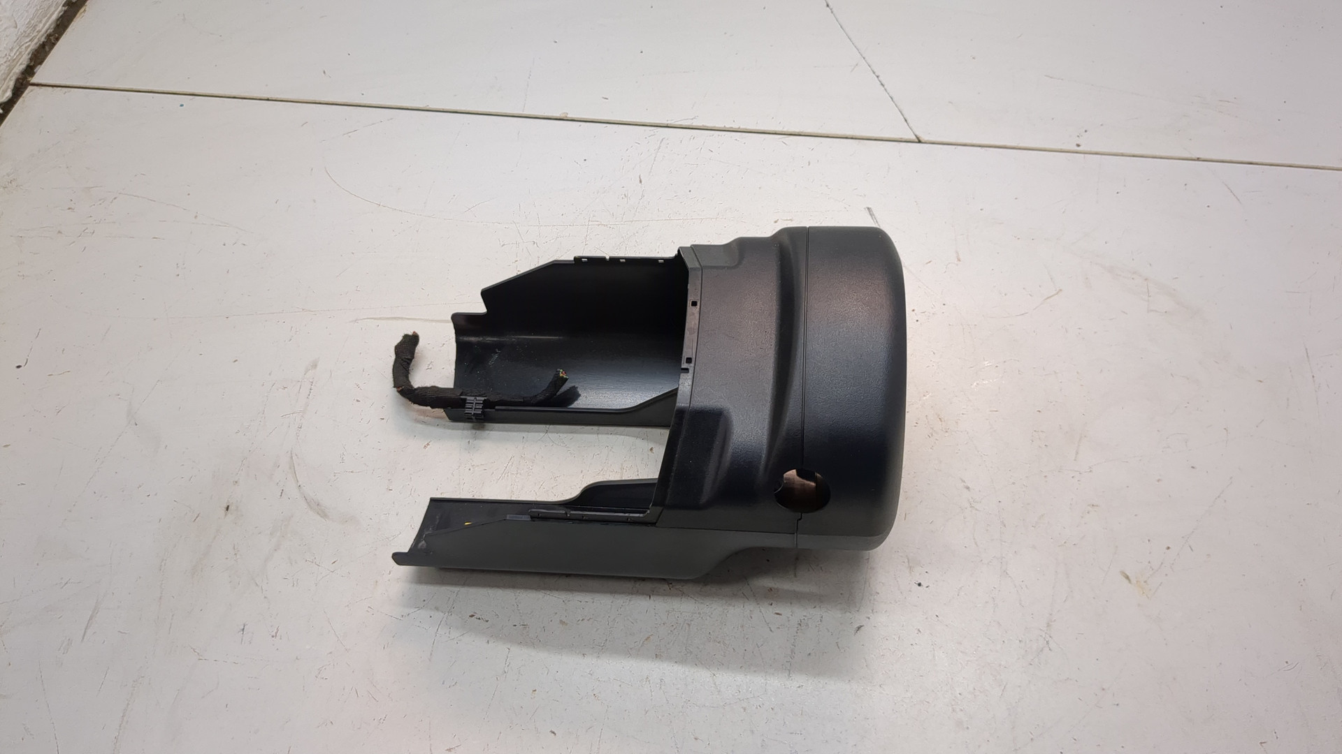 Кожух рулевой колонки