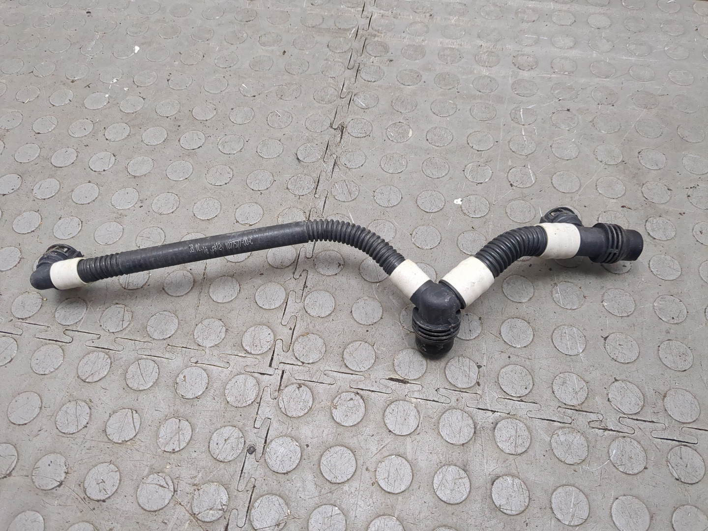 Шланг системы охлаждения