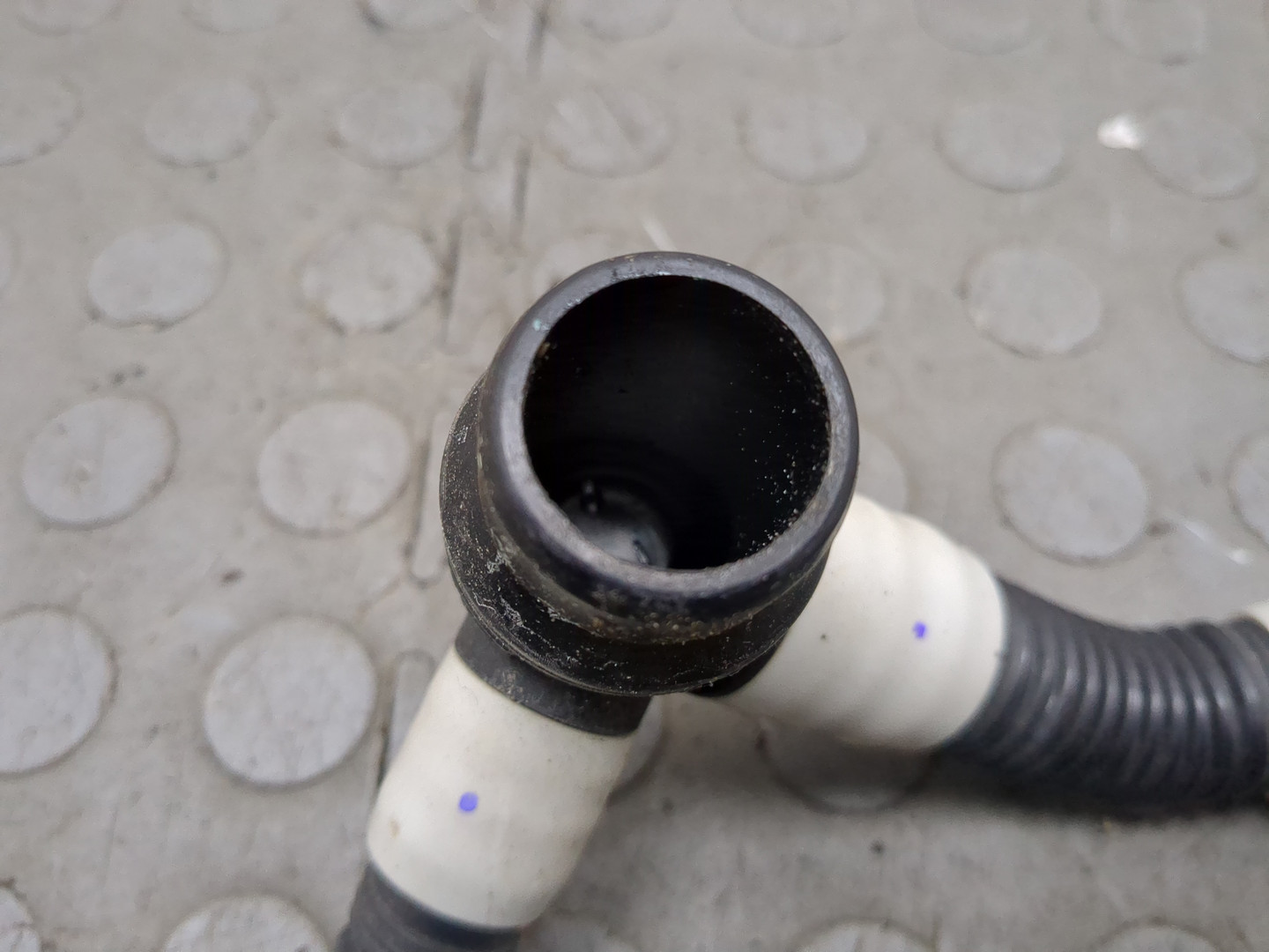 Шланг системы охлаждения