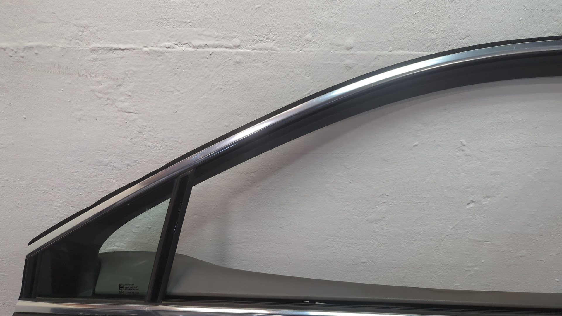 Дверь передняя левая