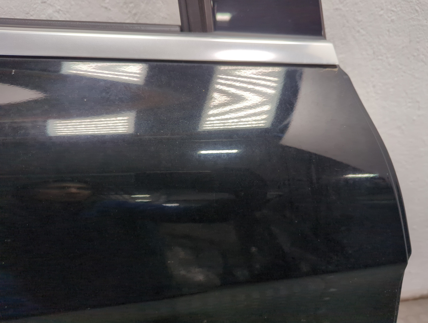 Дверь задняя правая