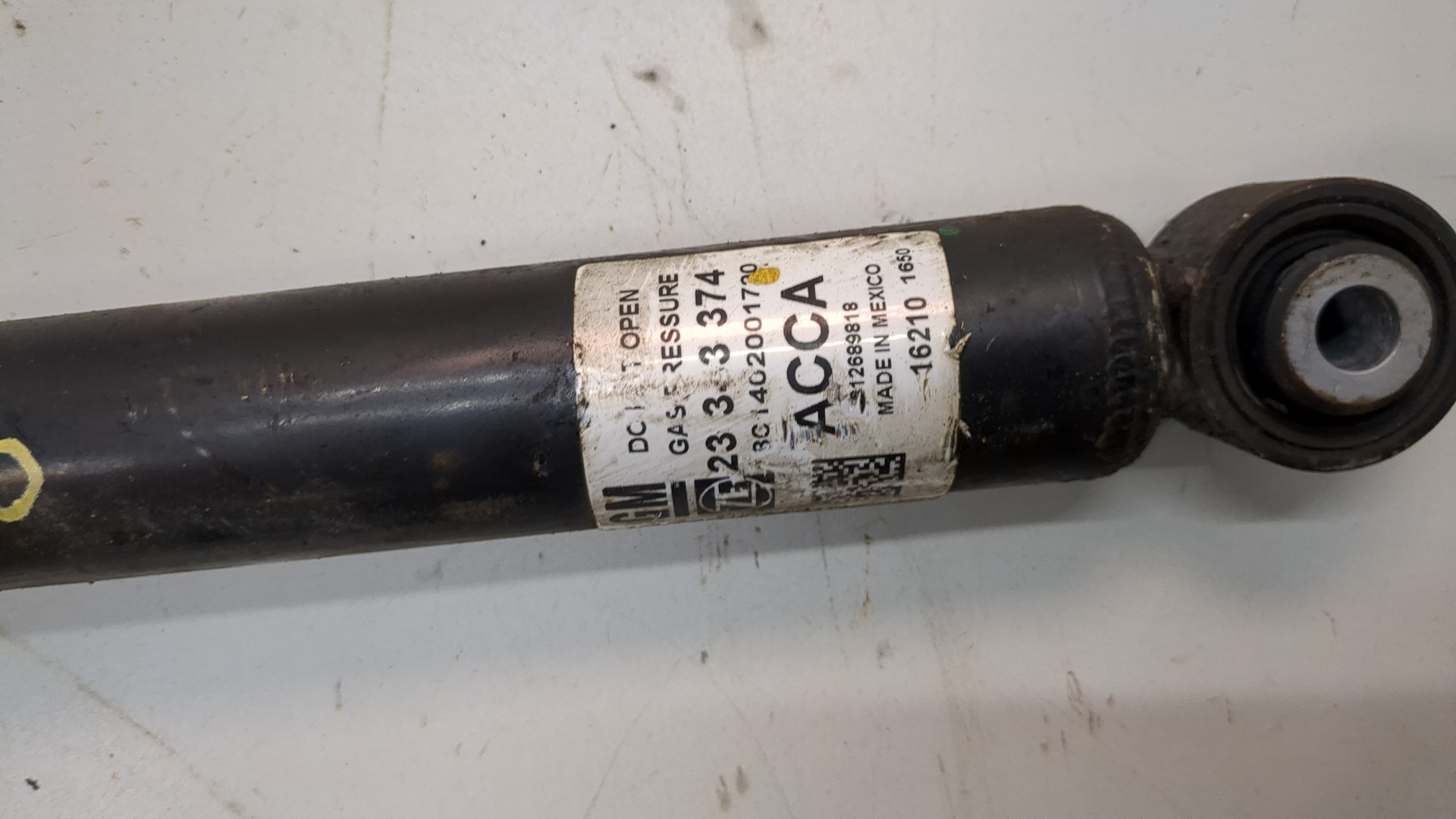 Амортизатор задний (стойка)