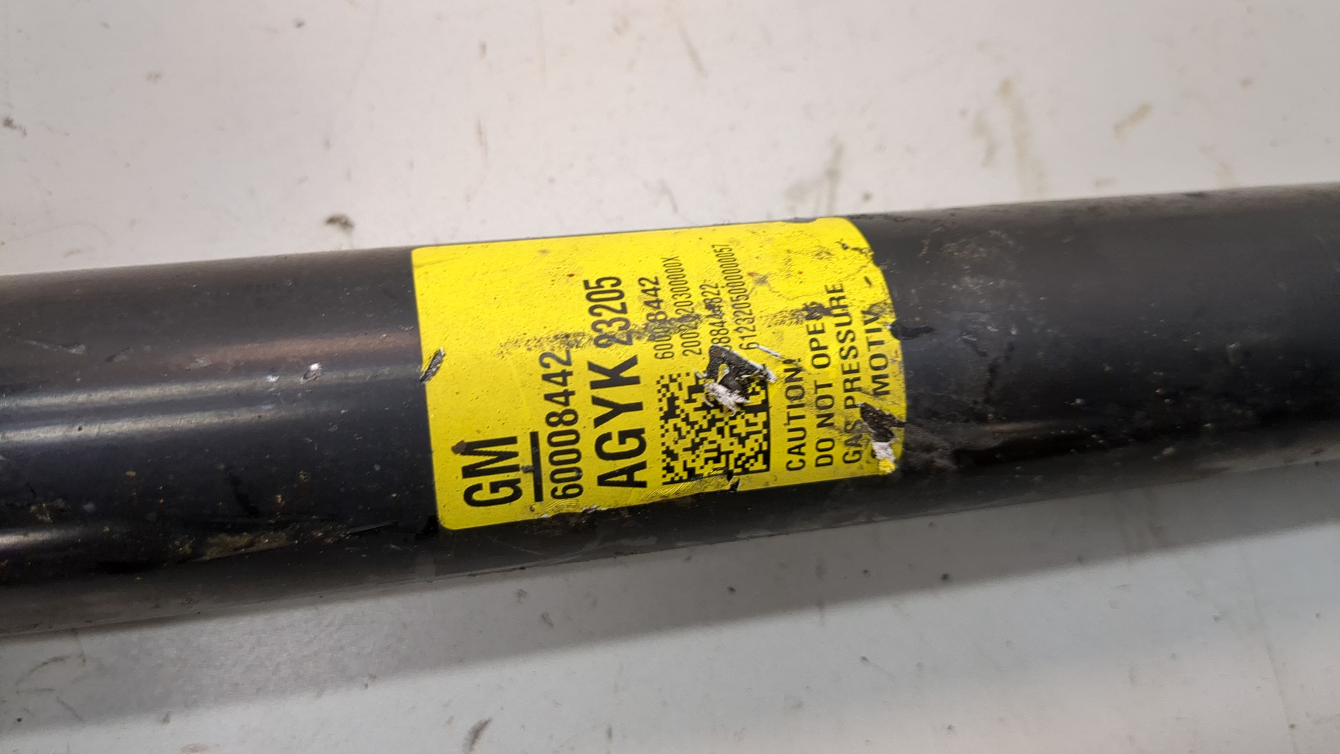 Амортизатор задний (стойка)