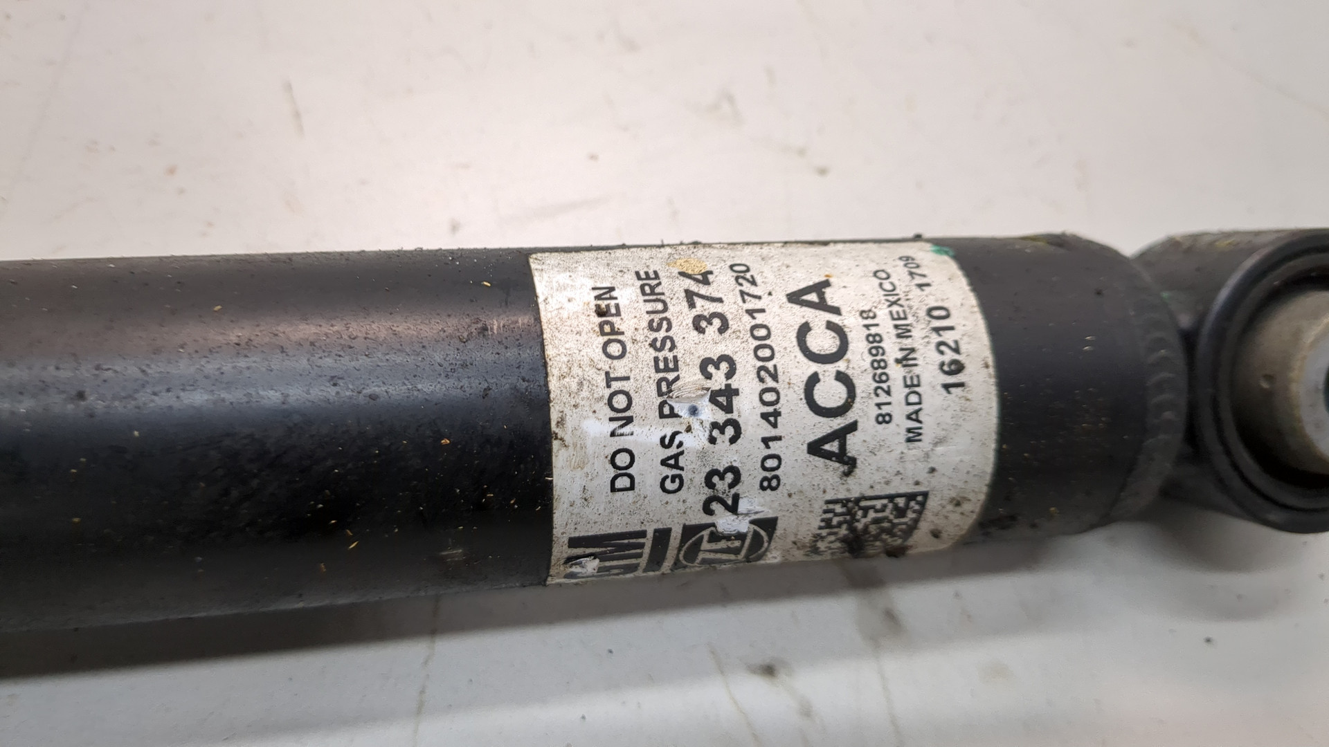 Амортизатор задний (стойка)