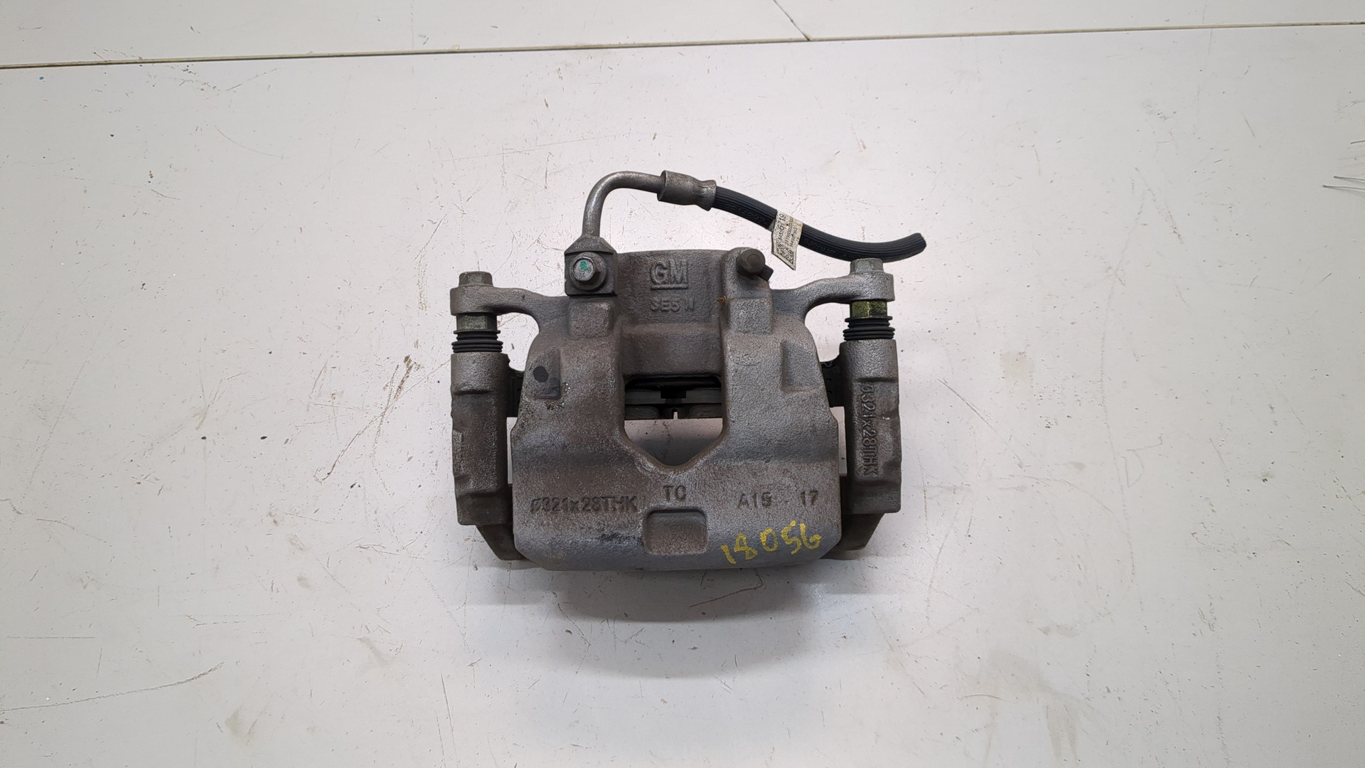 Суппорт передний левый