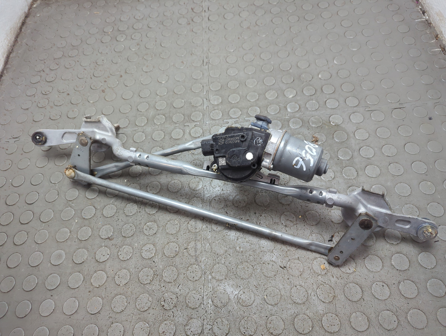 Трапеция стеклоочистителей