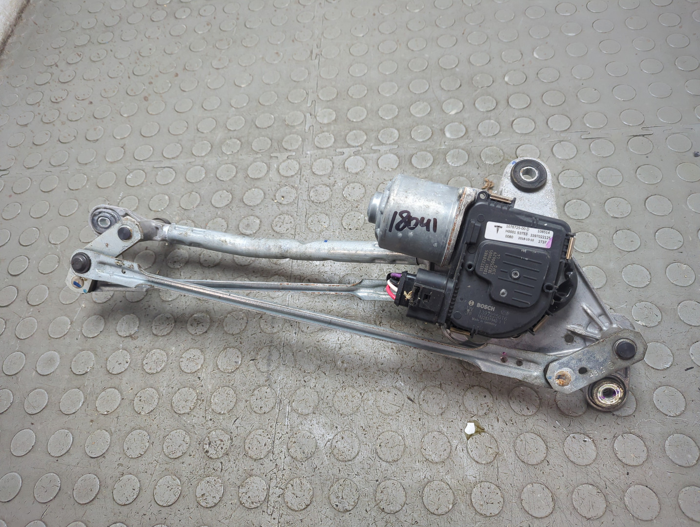 Трапеция стеклоочистителей