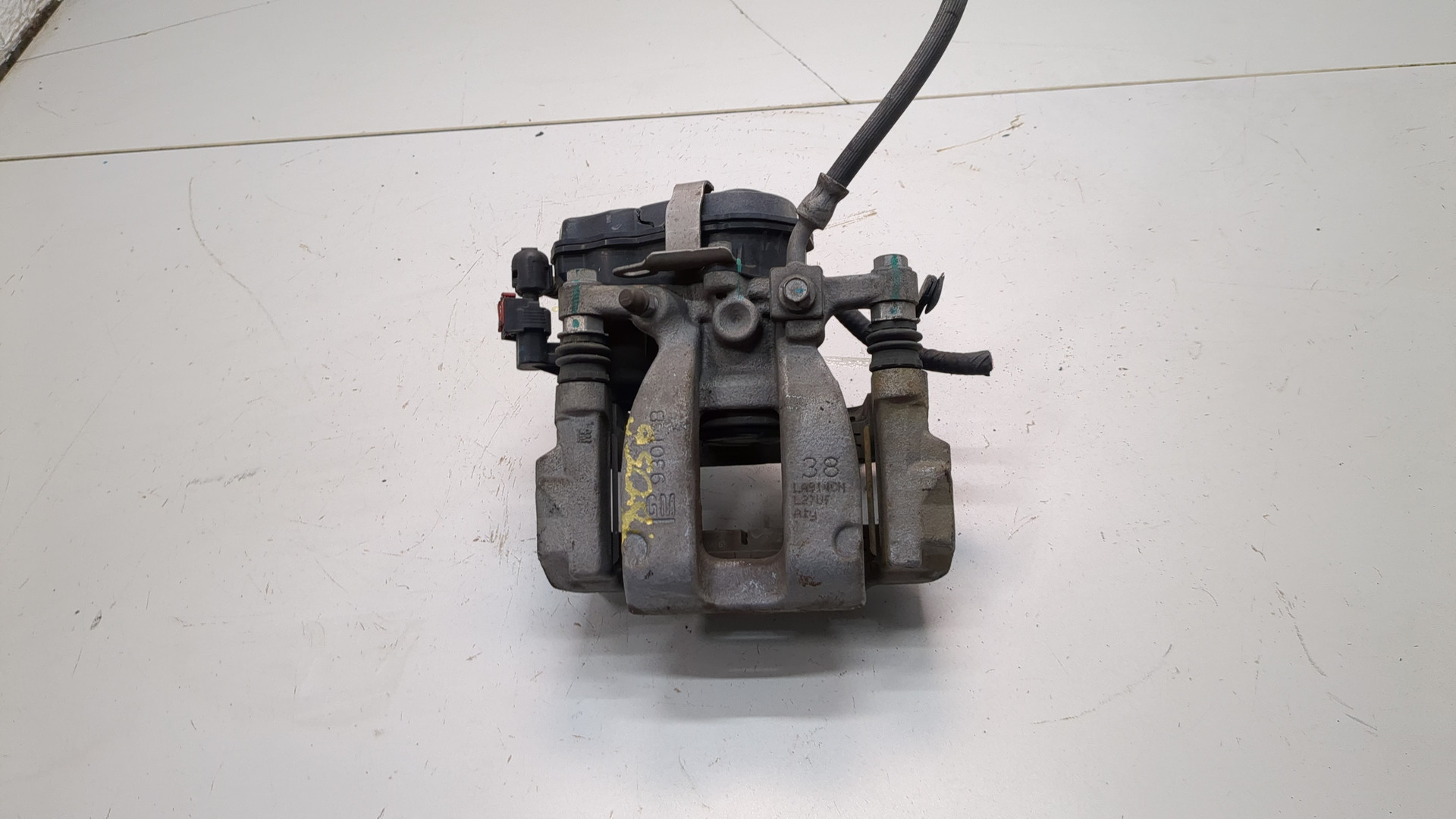 Суппорт задний левый