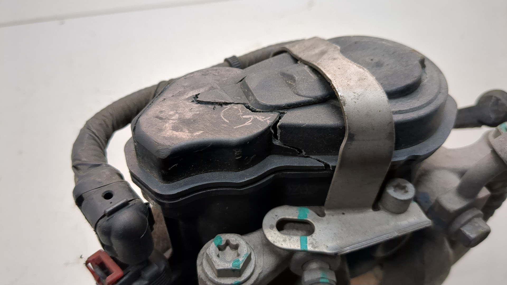 Суппорт задний левый