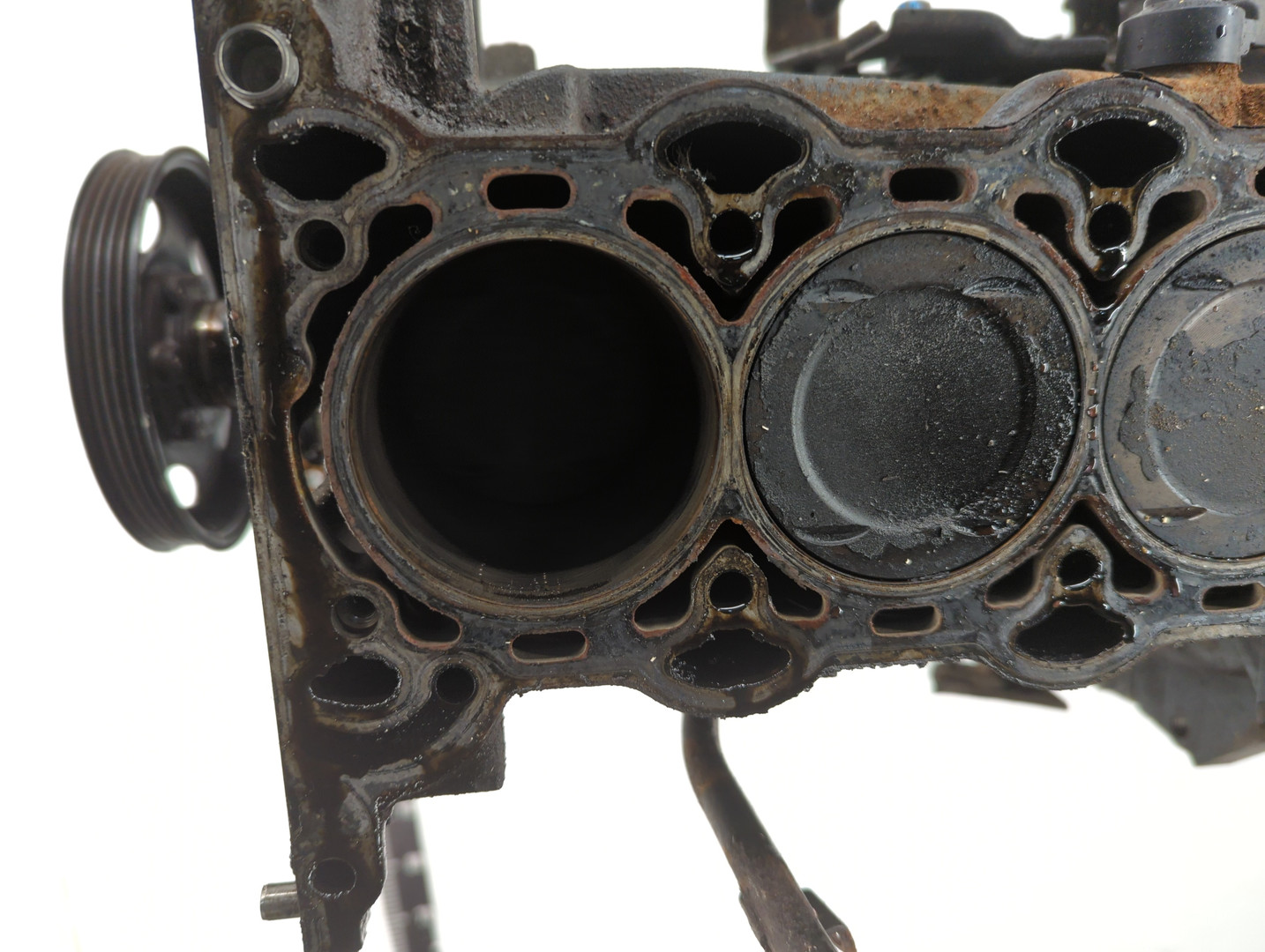 Блок двигателя