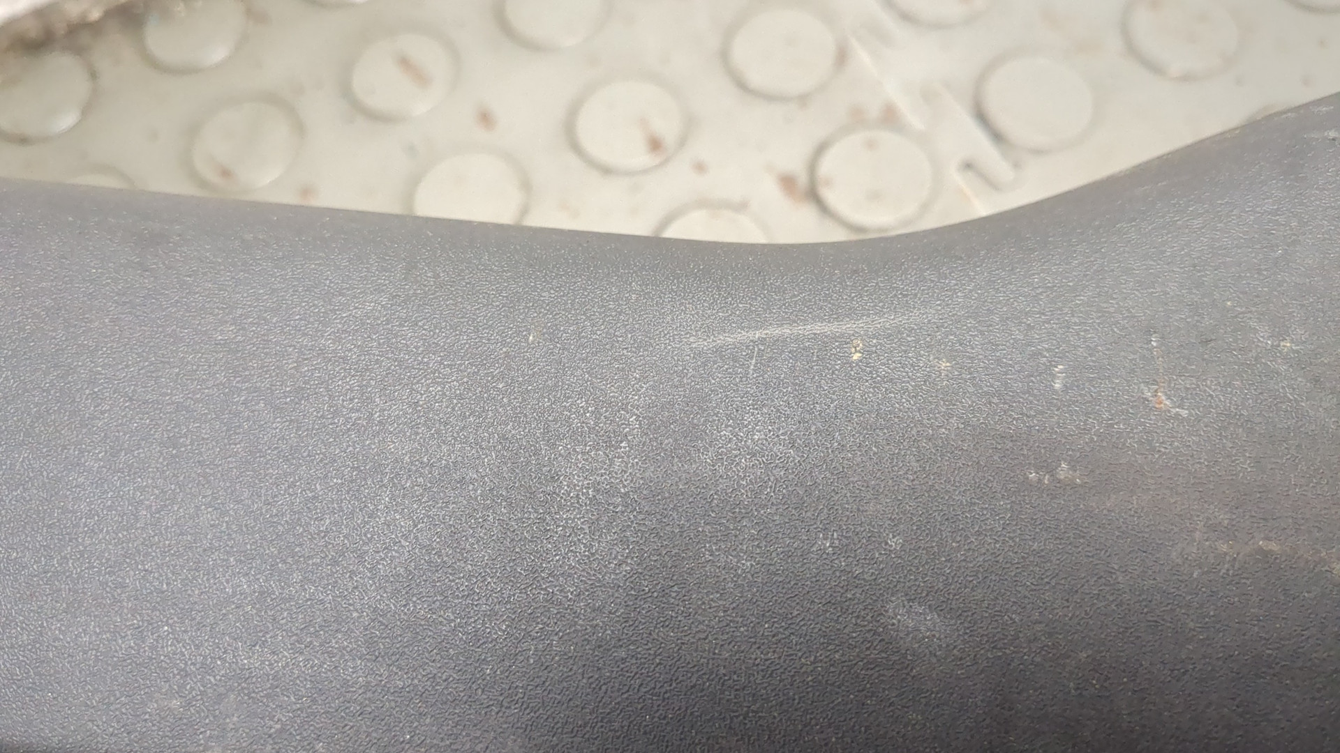 Обшивка двери багажника