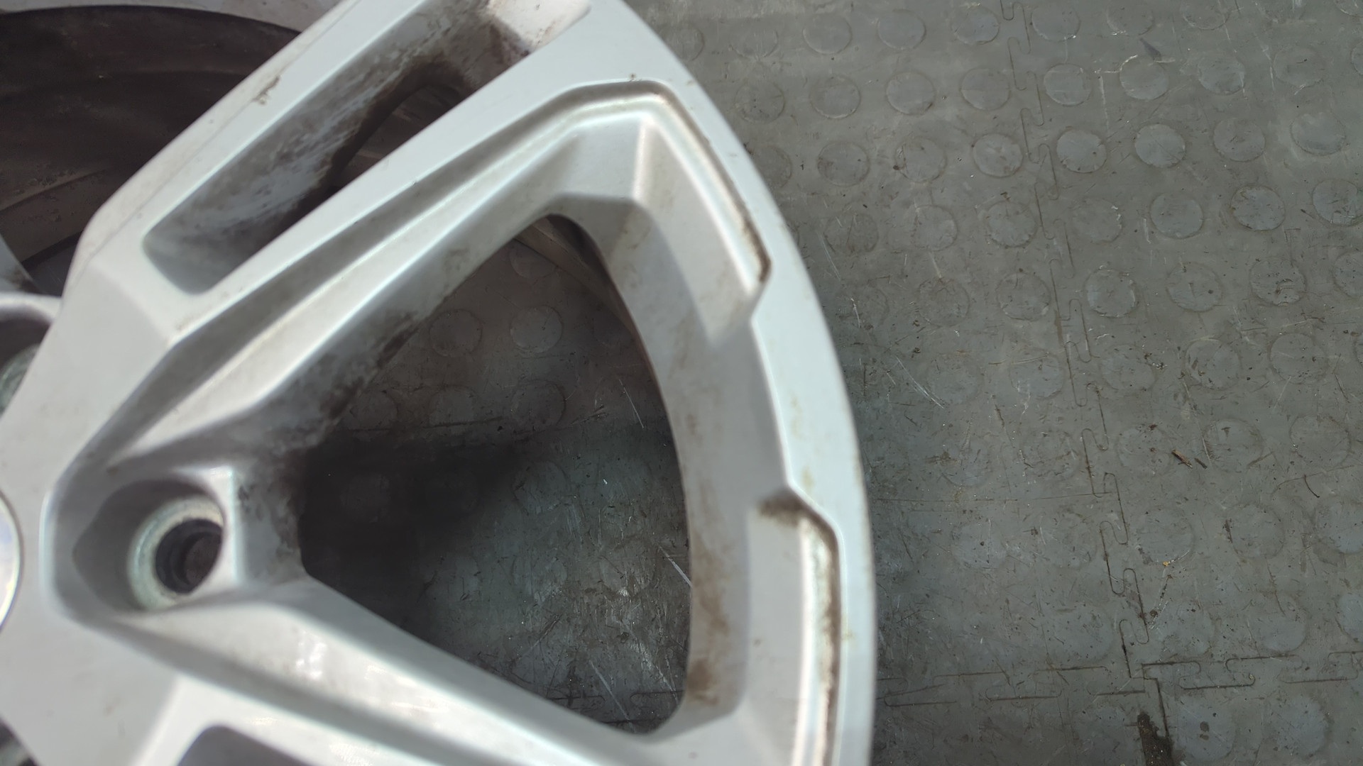 Диск колесный литой легкий сплав