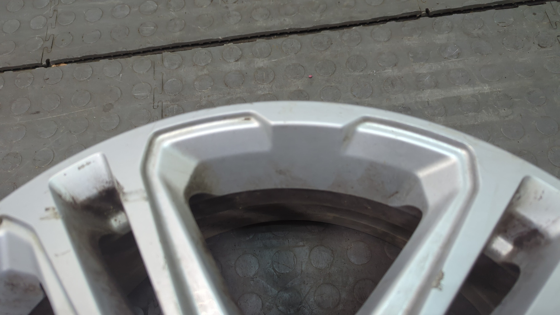 Диск колесный литой легкий сплав