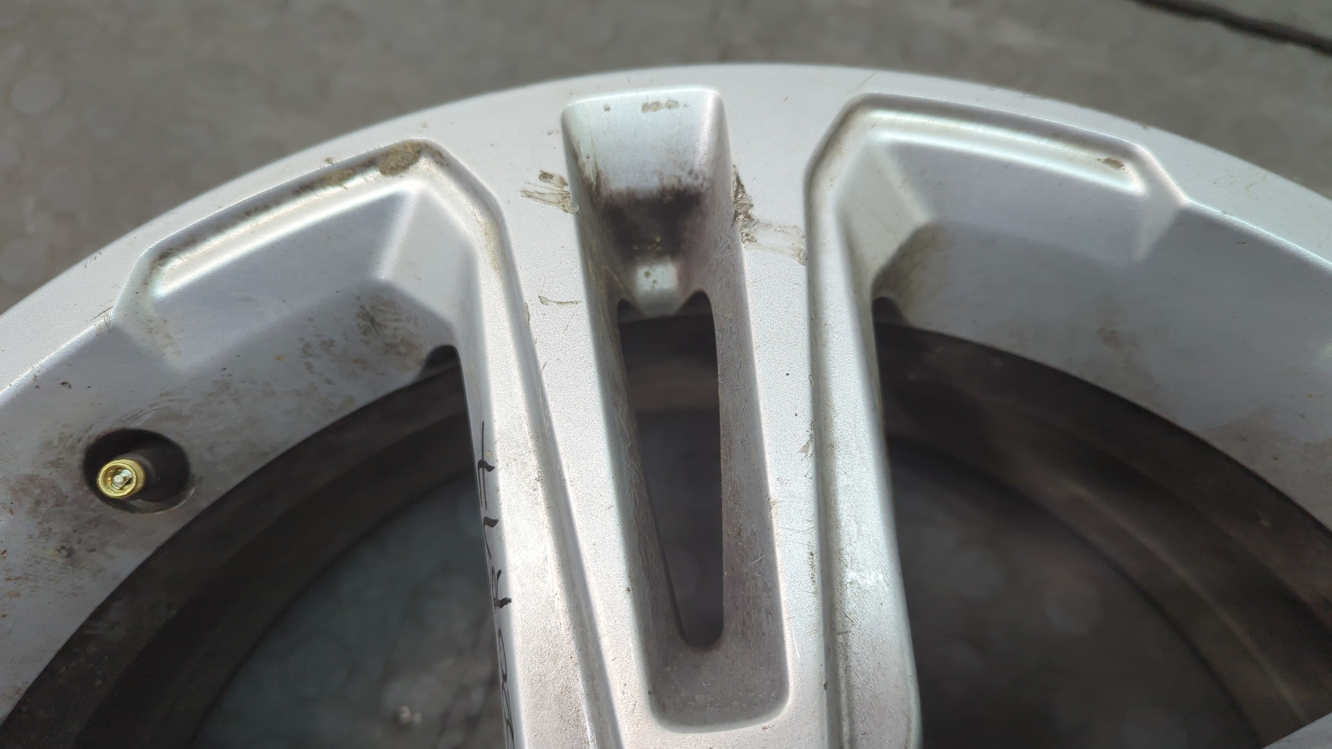 Диск колесный литой легкий сплав