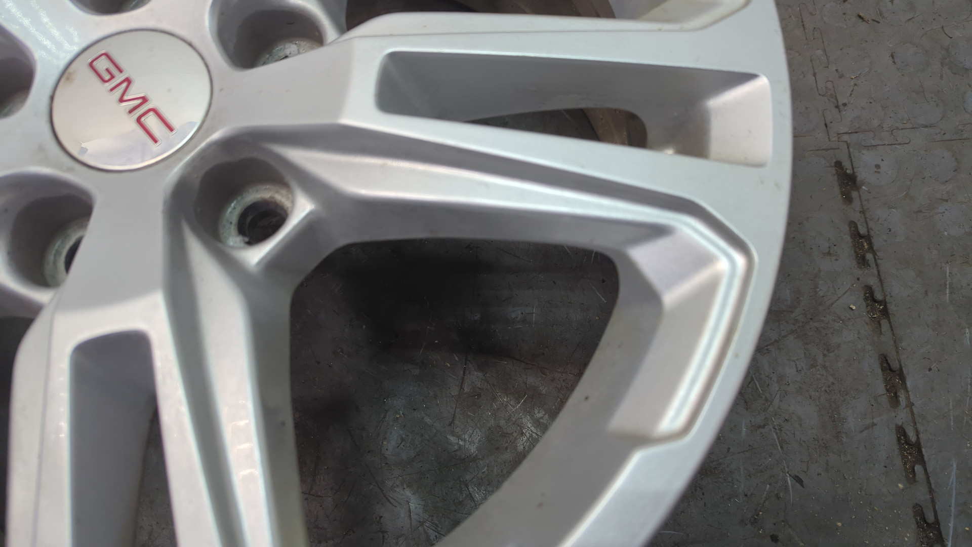 Диск колесный литой легкий сплав