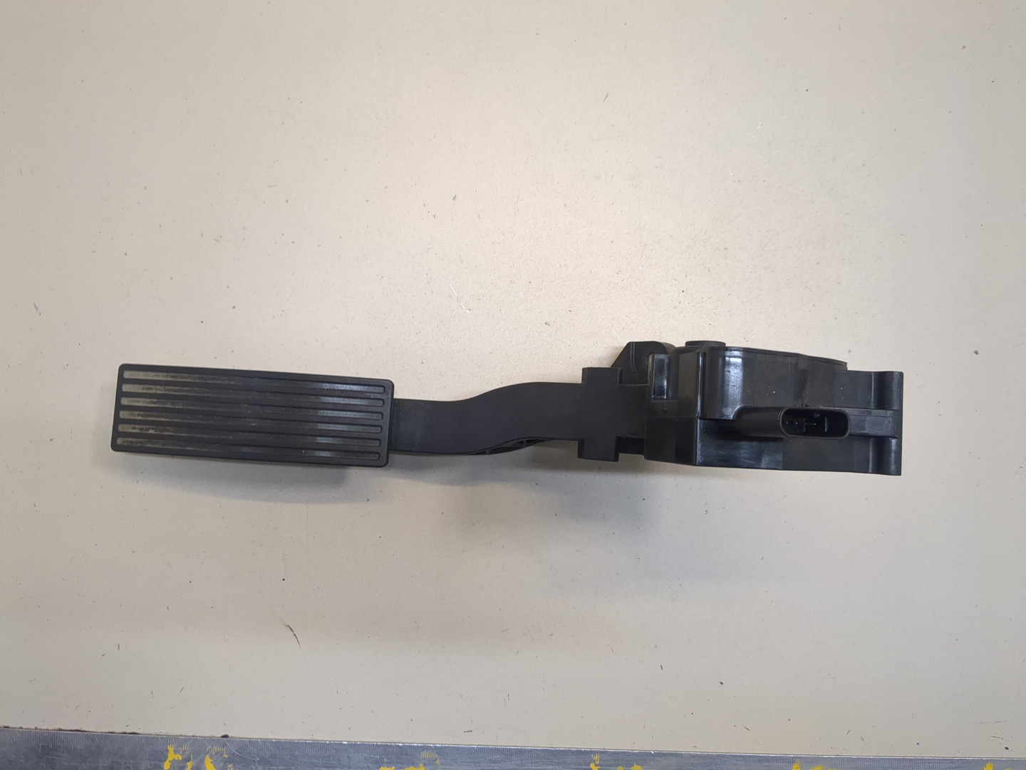 Педаль газа