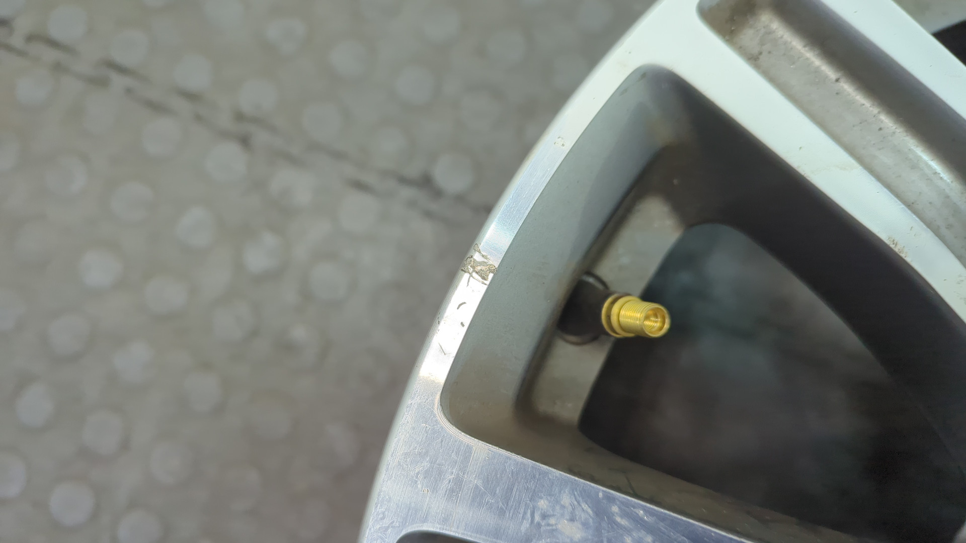 Диск колесный литой легкий сплав