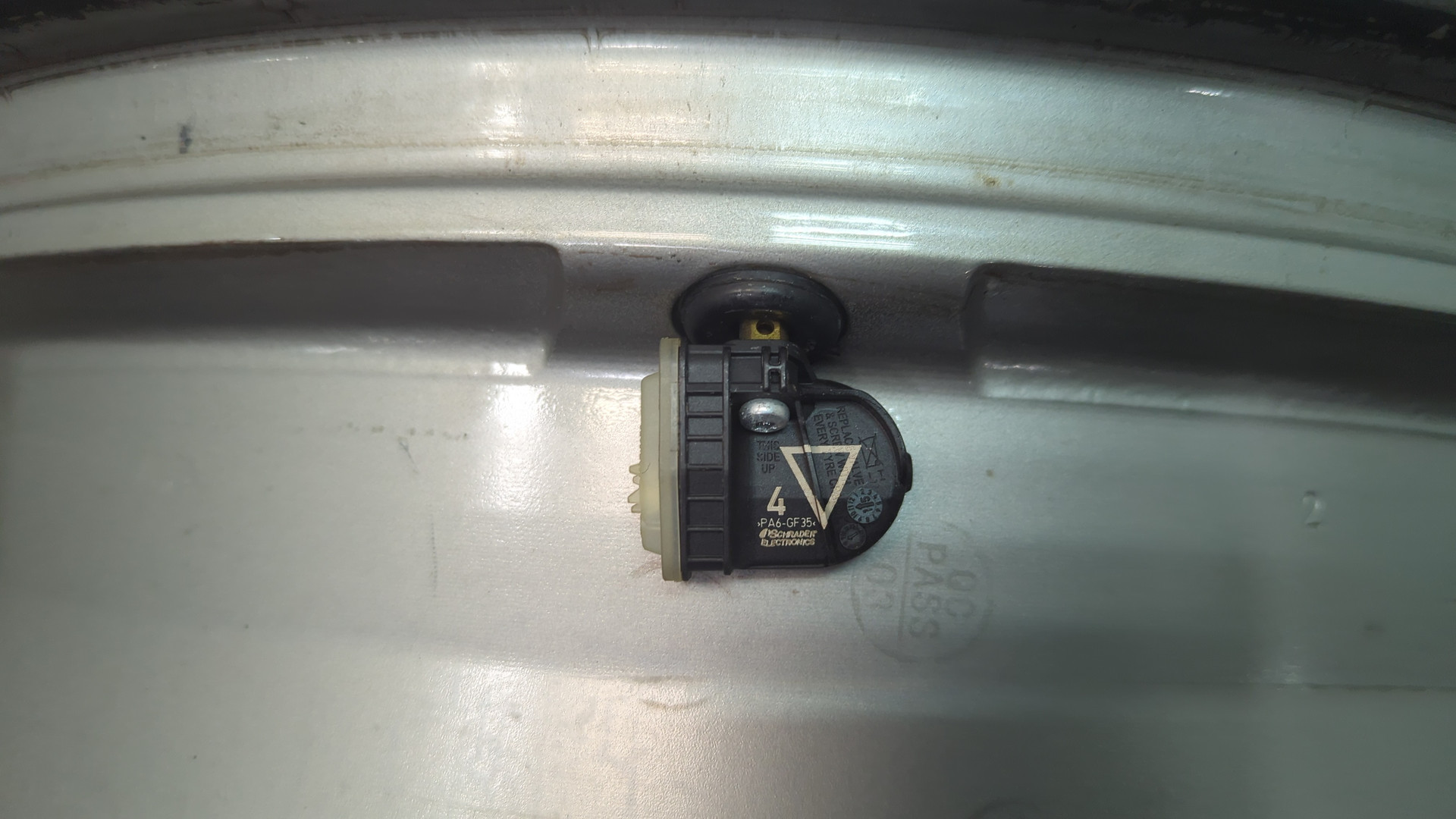 Диск колесный литой легкий сплав