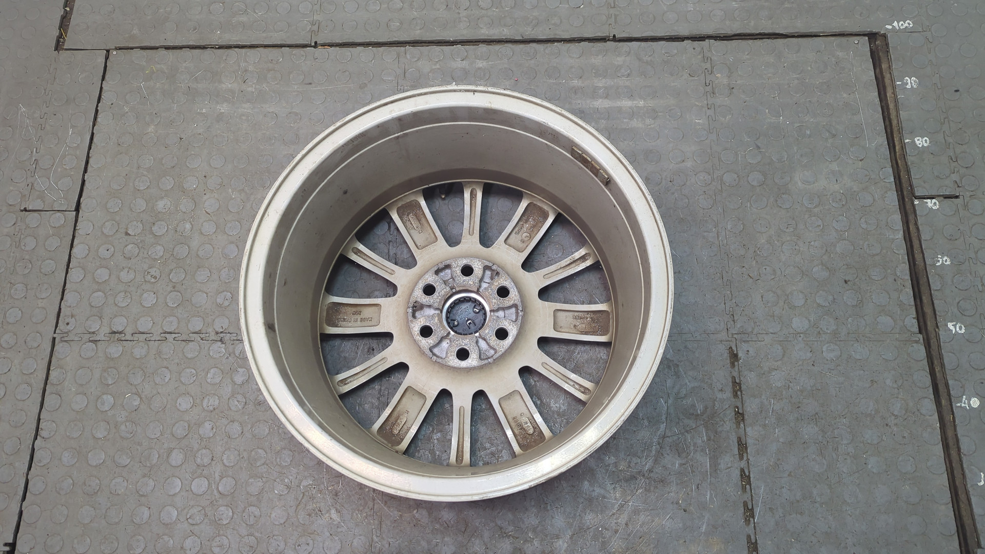 Диск колесный литой легкий сплав